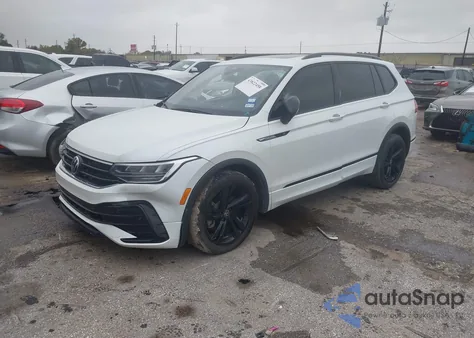 2024 Volkswagen Tiguan 2.0T Se R-Line Black z USA, uszkodzony, nr VIN 3VVCB7AX9RM012087